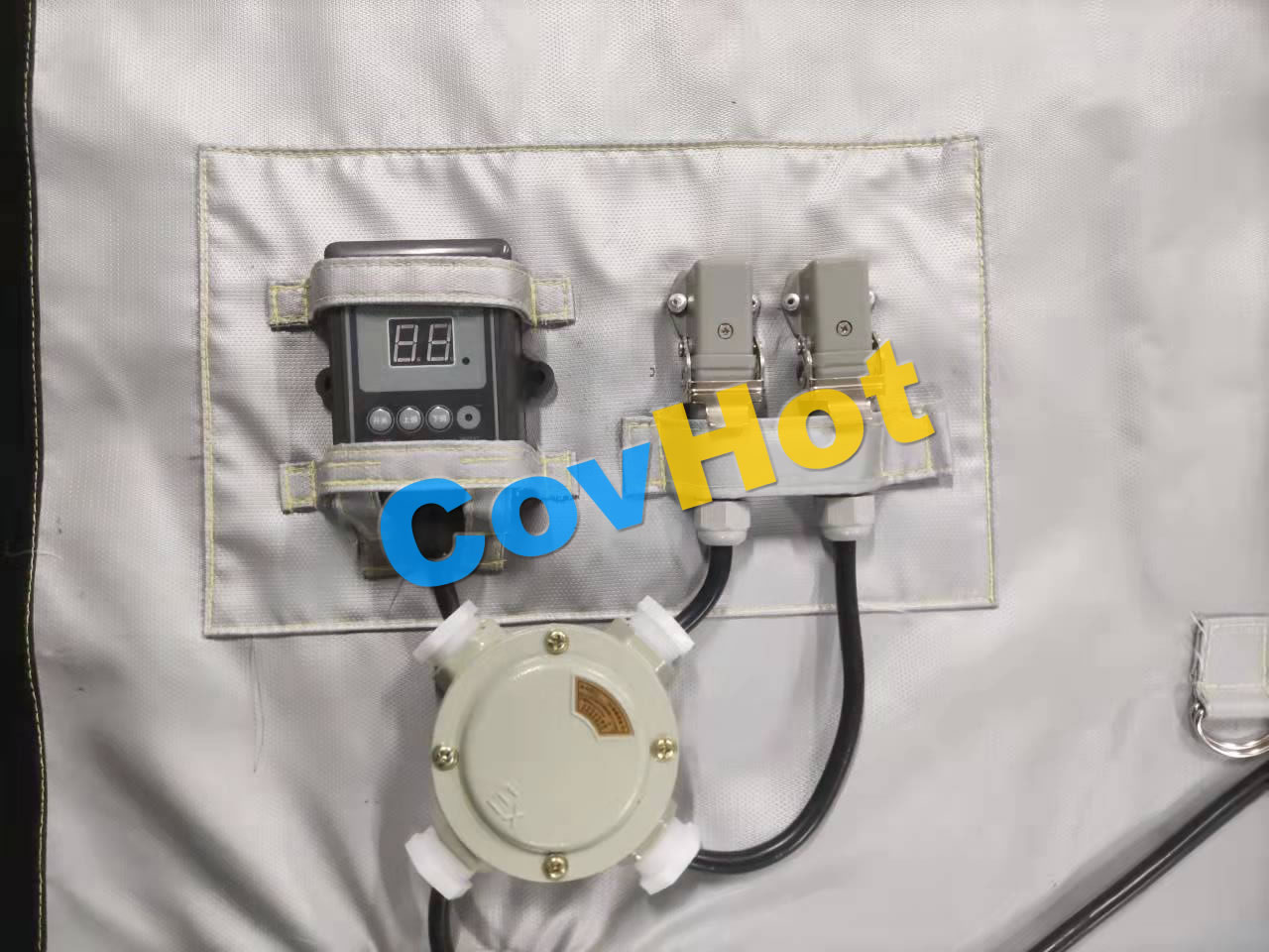 電伴熱<a href=http://www.eit108.com/e/tags/?tagname=%E4%BF%9D%E6%B8%A9%E5%A5%97 target=_blank class=infotextkey>保溫套</a>
